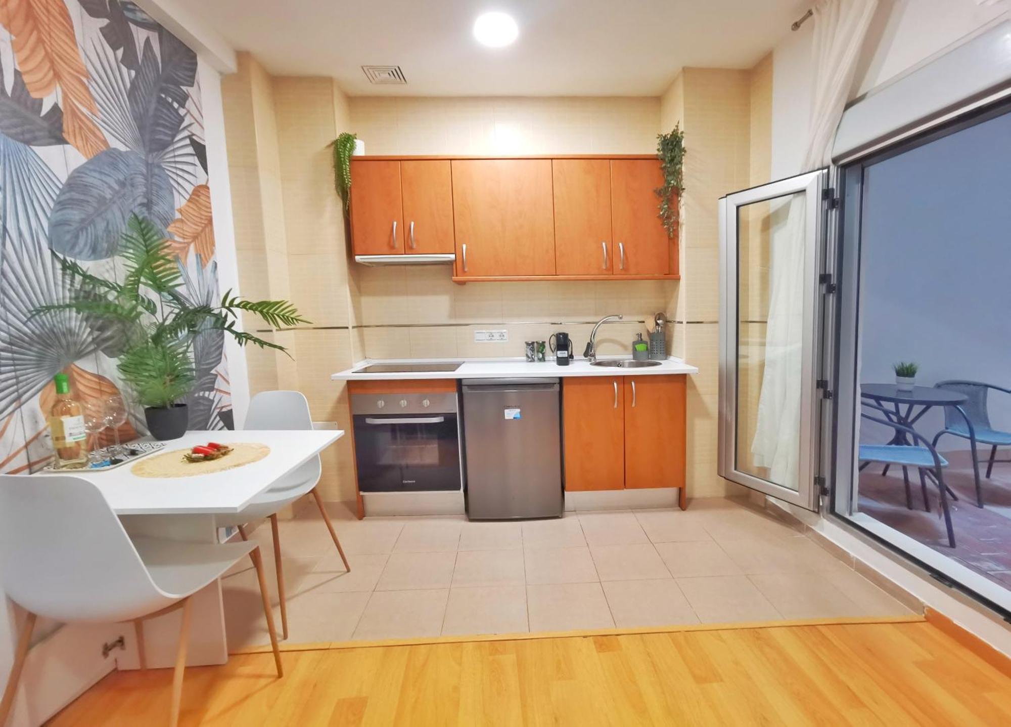 El Estudio Central Малага Экстерьер фото